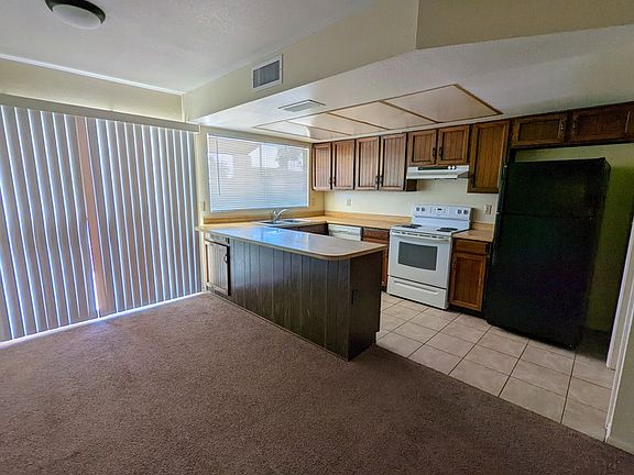 5th image of 719 W Rosemonte Dr