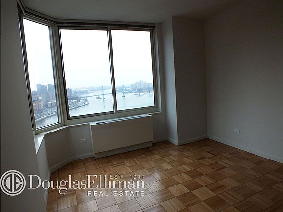 4th image of 1775 York Ave APT 18B