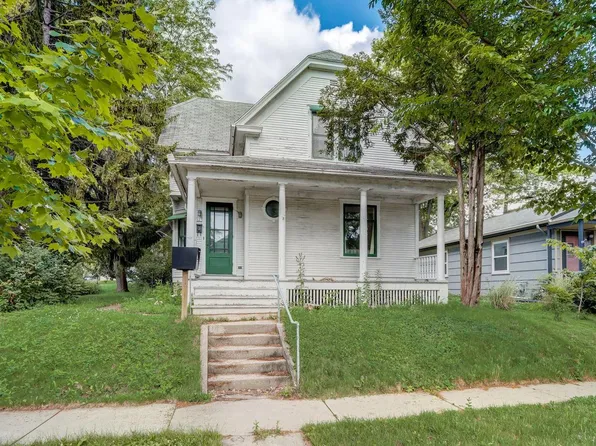 127 South Garfield AVENUE, Port Washington, WI 53074