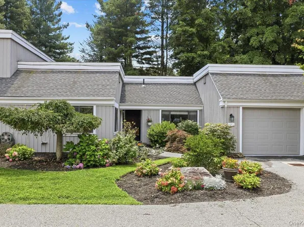 159 Heritage Hills #B, Somers, NY 10589