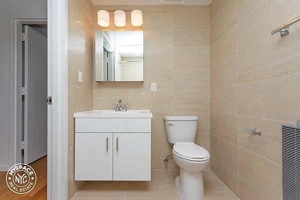 Rented by MySpaceNYC | media 34