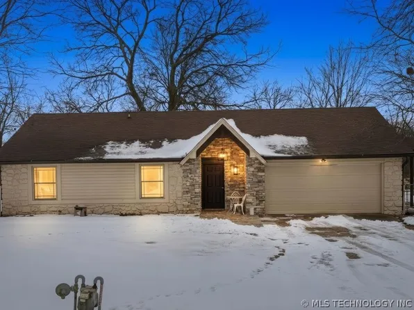 8558 Melody Ct, Claremore, OK 74019