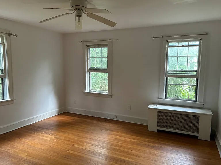 25 S Monroe St #2 — Photo 18