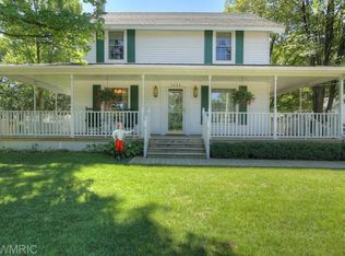 1454 52nd St SE, Kentwood, MI 49508