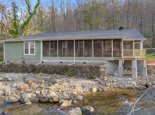 162 Jones Gap Rd, Marietta, SC 29661