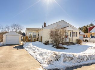 4 Bushey Cir, Lewiston, ME 04240