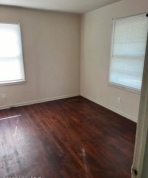 3225 York Dr — Photo 3