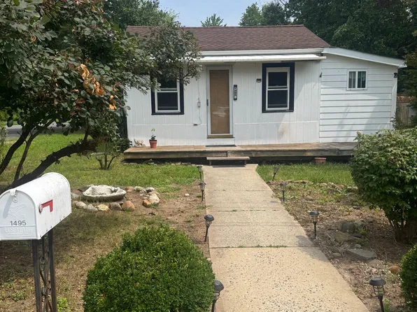 1495 Broadway Rd, North Brunswick, NJ 08902