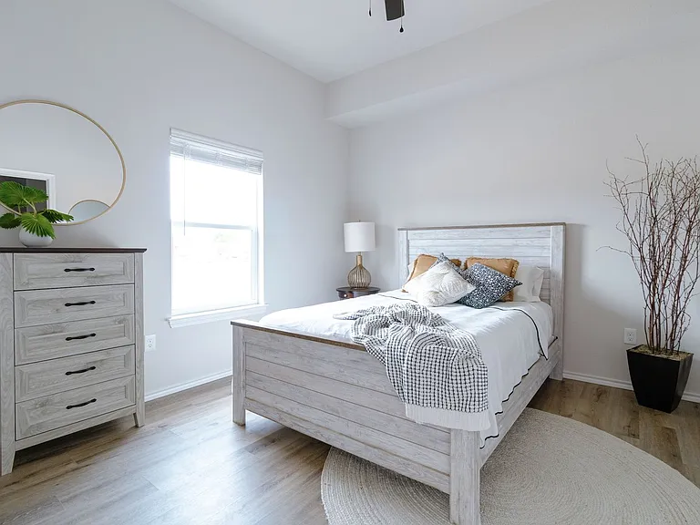 *New Construction* — Photo 18