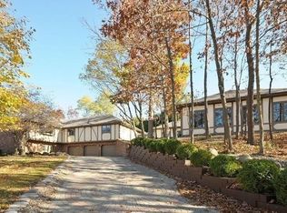 198 Amhurst Pl, Valparaiso, IN 46385