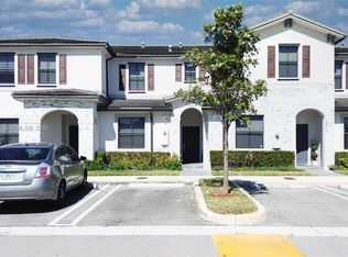 Venezzia, Miami, FL 33187