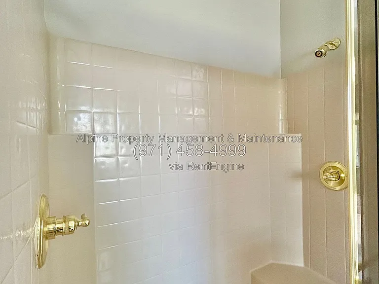 820 NW Pebble Beach Way — Photo 31