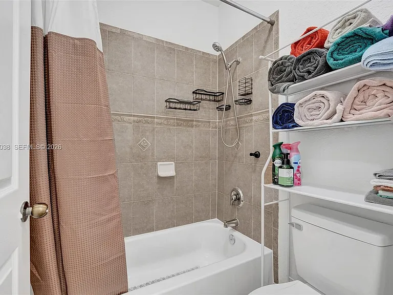 1315 N Santa Catalina Cir #1315 — Photo 43
