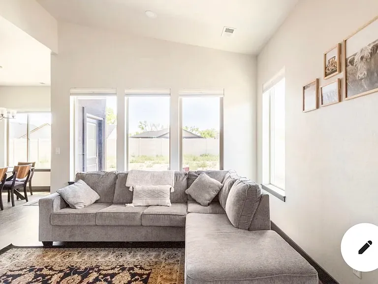 2469 Apex Ave #B — Photo 10