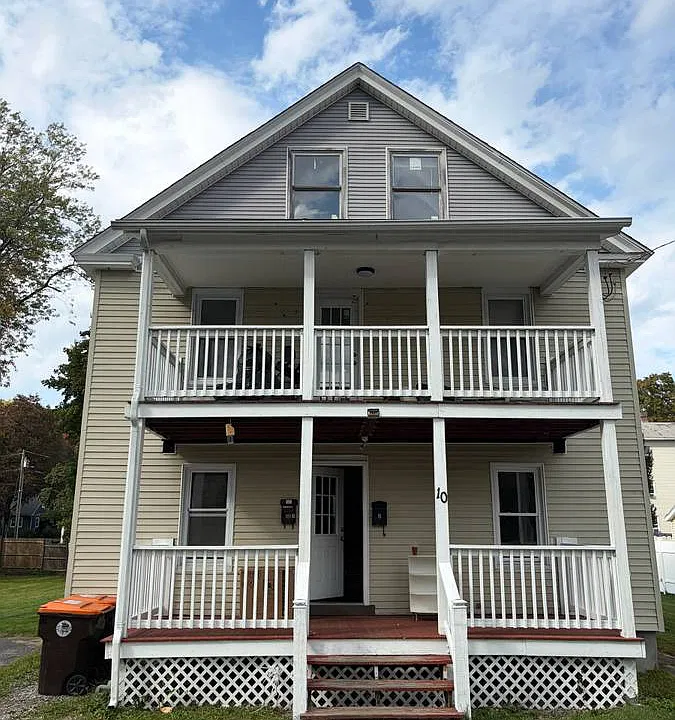 10 Winthrop St #1