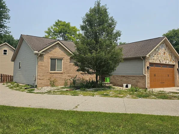 2800 Fruit St, Algonac, MI 48001