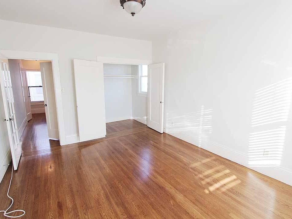 1st image of 2301 Bay St APT 306