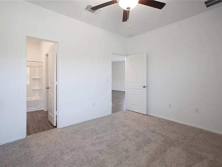 15302 Grenadine Bloom Cv — Photo 6