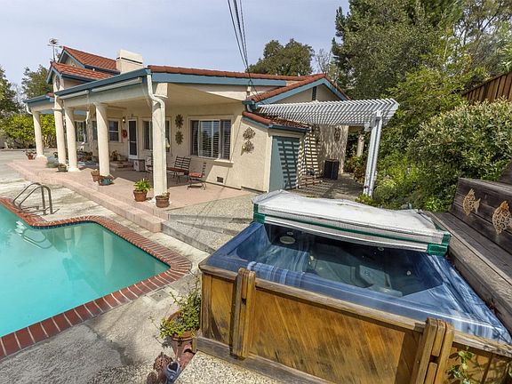 5th image of 11325 Chula Vista Dr
