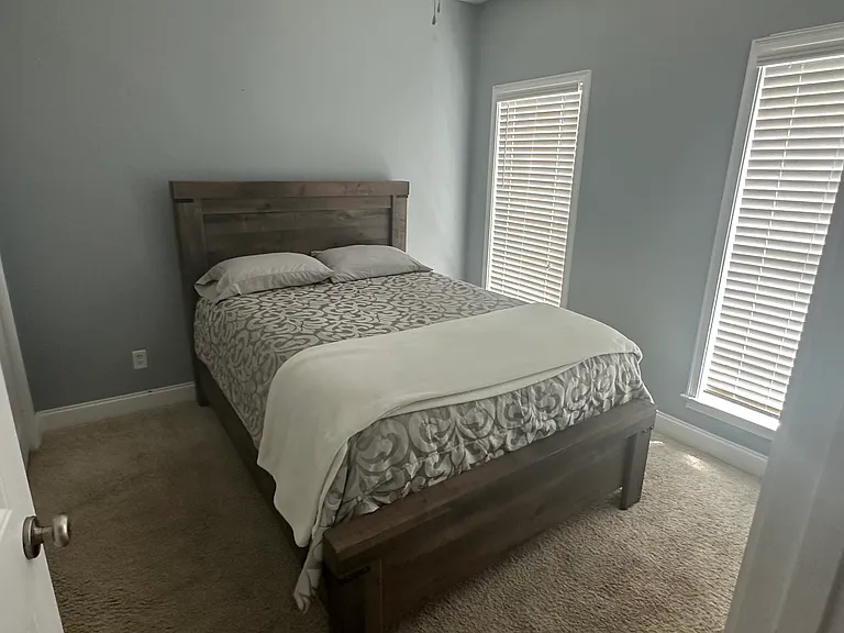 544 Remington Ave — Photo 19