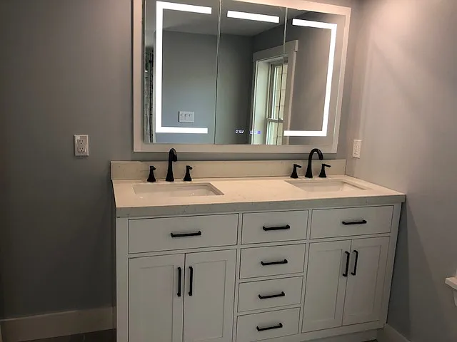 Double Vanity With Large Lighted Mirror