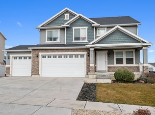 1156 W Zenith Cir, Saratoga Springs, UT 84045