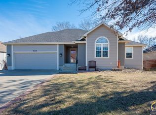 4334 SE Oakwood St, Topeka, KS 66609