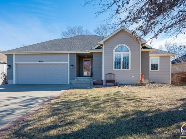 4334 SE Oakwood St, Topeka, KS 66609