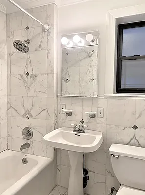 Rented by CitySites Real Estate Group | media 18