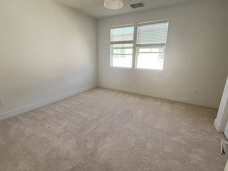 5569 Azalea Way — Photo 11