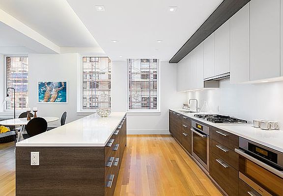 4th image of 101 Leonard St APT 11E
