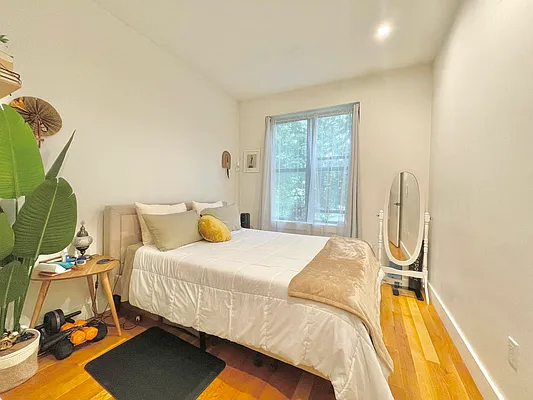 Rented by Doorway NYC, LLC | media 4