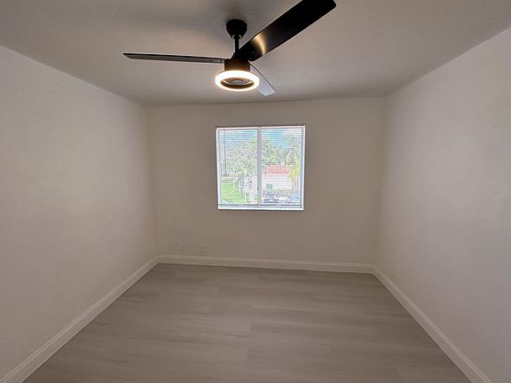 5th image of 7619 Tamarac Island Cir