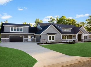 5814 Menza Dr, Auburn, IN 46706
