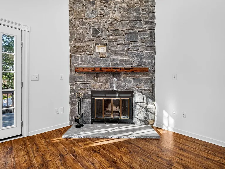 138 River Breeze Dr — Photo 16