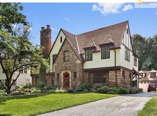 6516 Summit St, Kansas City, MO 64113