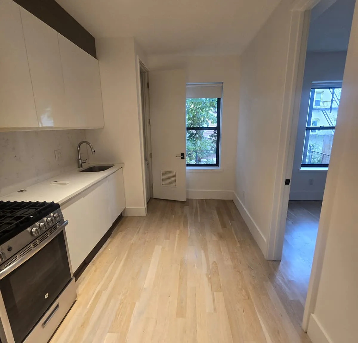 1 bed, $2,550 — Photo 2