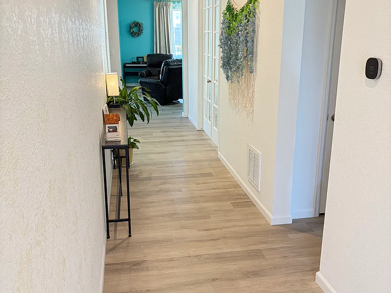Hallway inside front door