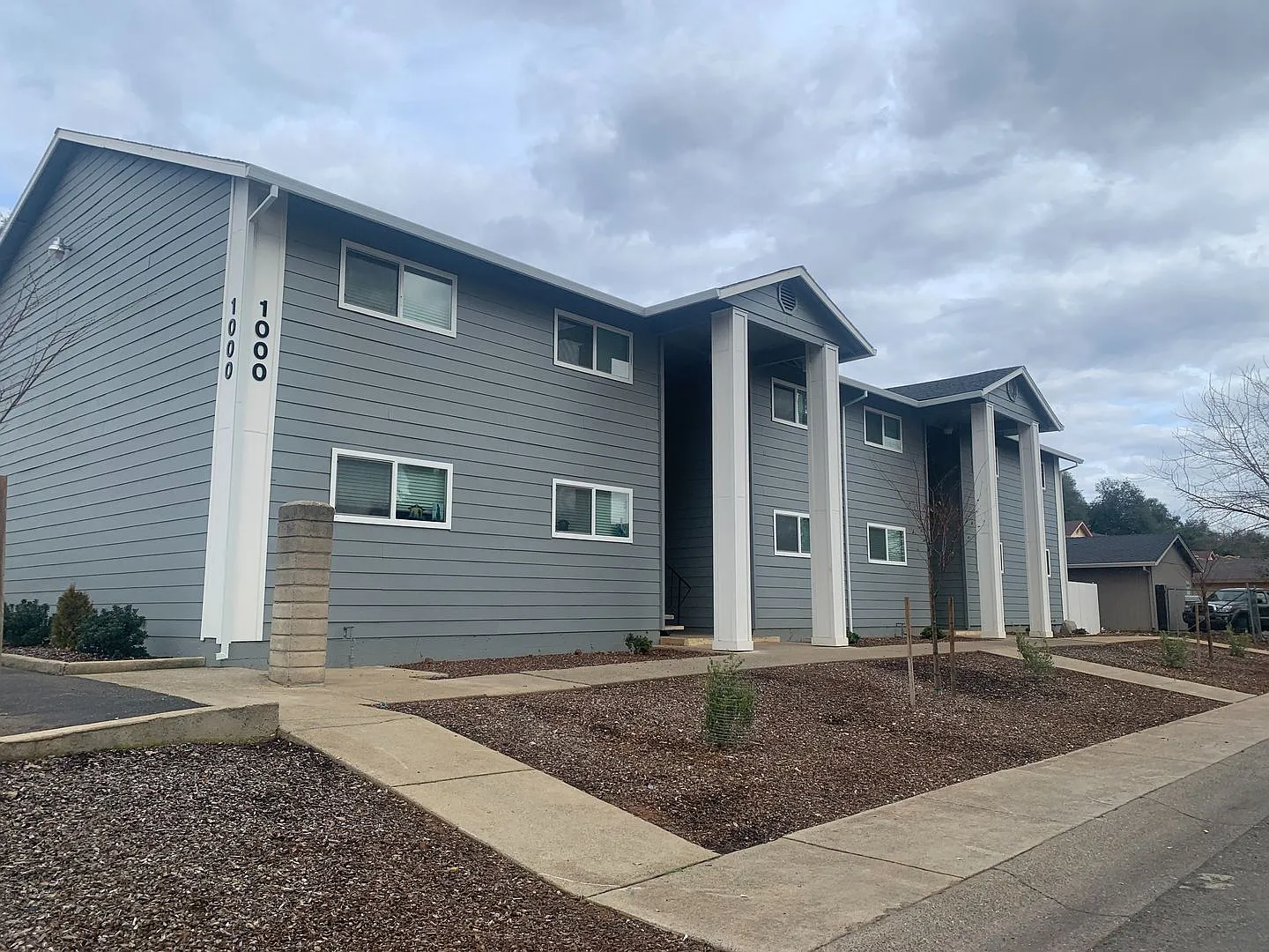 1000 & 1030 Del Sol Place — Photo 1
