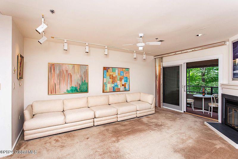 5th image of 110 Sagamore Road UNIT 3A5
