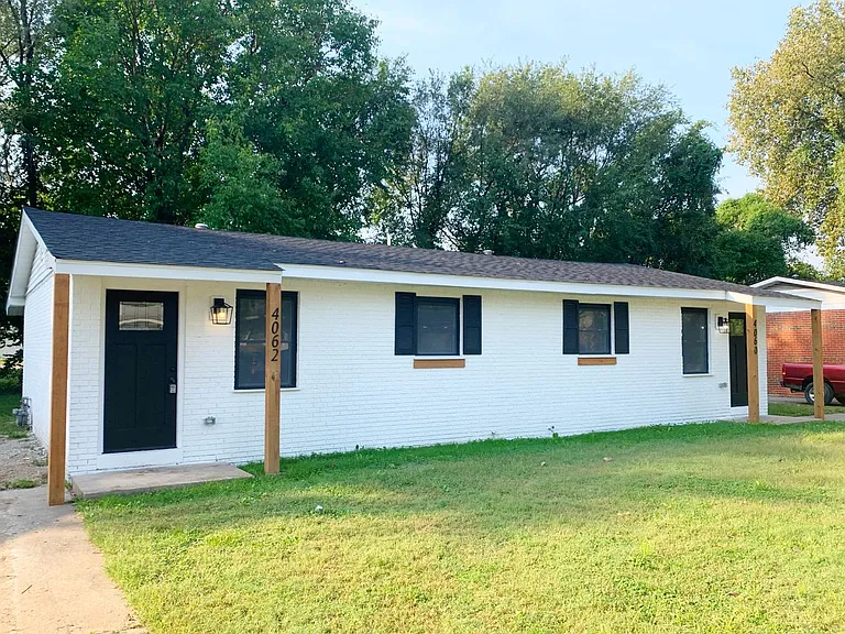 4062 Bruene Ave — Photo 1