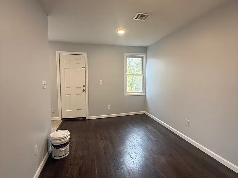 69 W Main St #3L — Photo 4