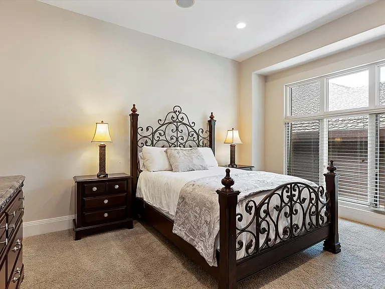 4859 E Eagleridge Dr — Photo 26