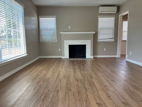 5th image of 2225 W Merced Ave #A