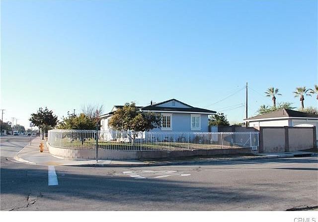 2nd image of 11771 Magnolia St
