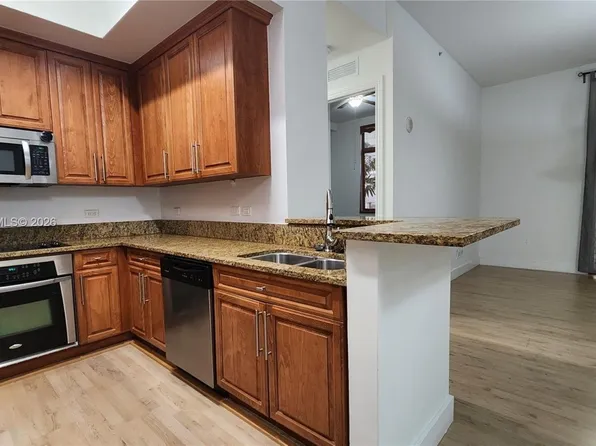 1805 Ponce De Leon Blvd APT 512, Coral Gables, FL 33134