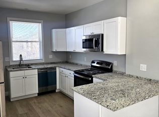 33 Rowe Ave, Hartford, CT 06106