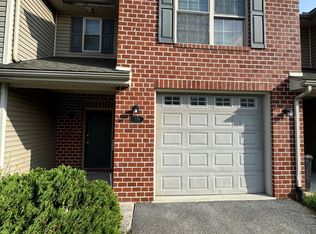739 Bassett Dr, Chambersburg, PA 17201