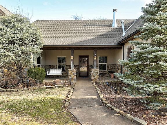 3rd image of 521 Partridge Ln