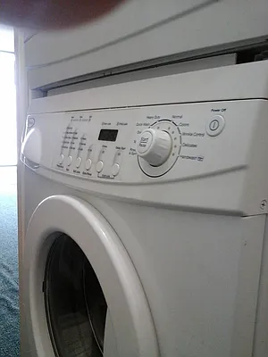 Rented by 18 REALTY | media 12